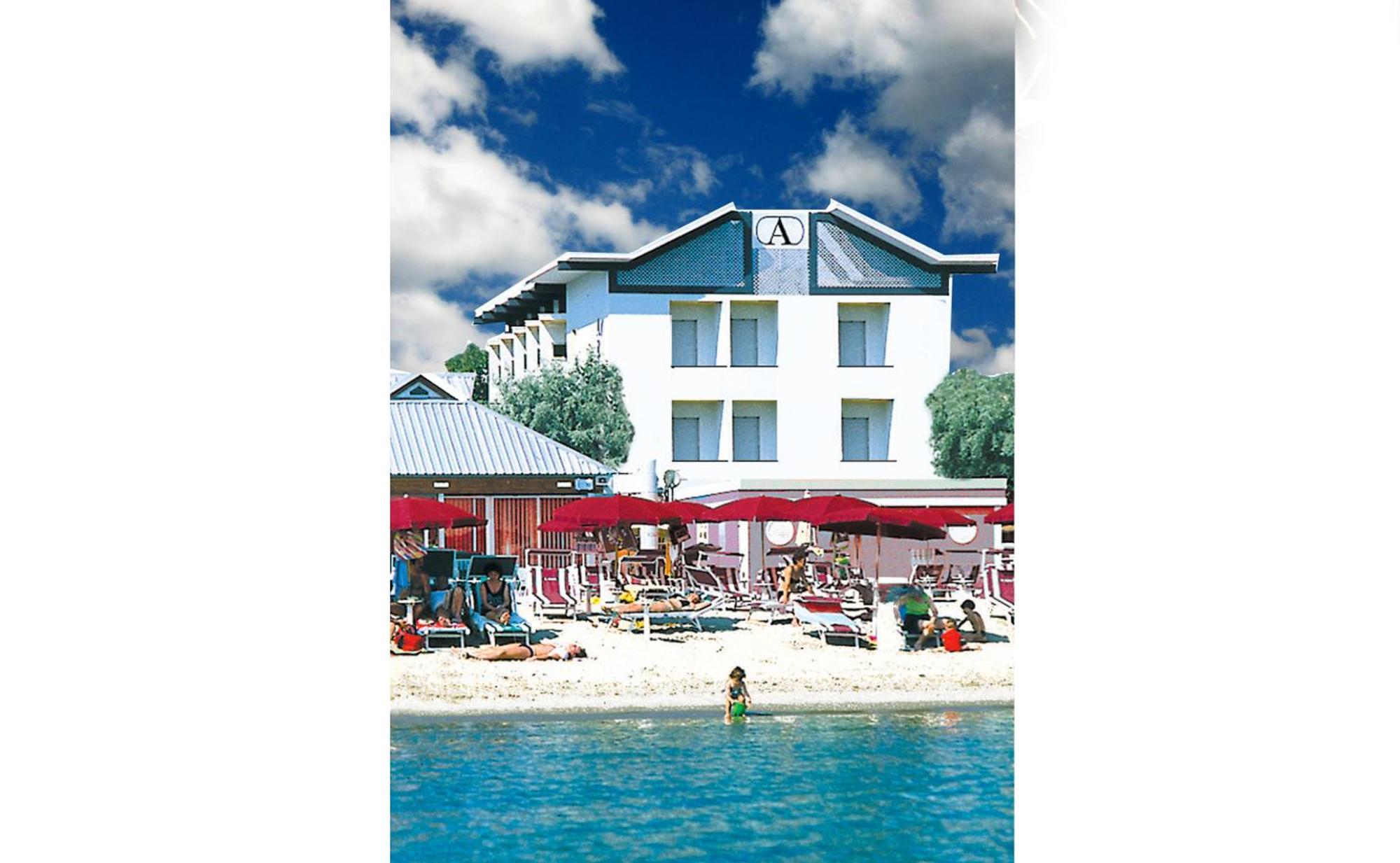 Hotel Ariston Cesenatico Exterior photo