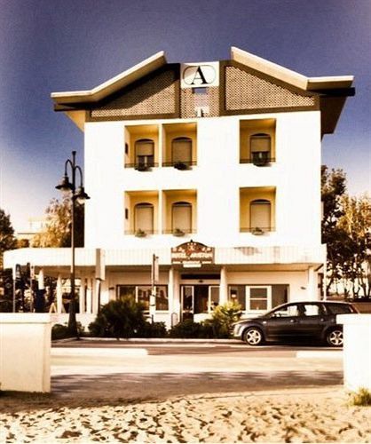 Hotel Ariston Cesenatico Exterior photo