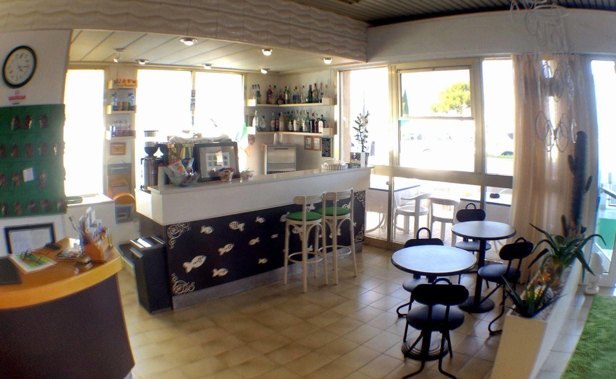 Hotel Ariston Cesenatico Exterior photo